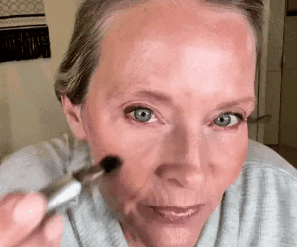 Des sourcils parfaits en quelques secondes, et non en quelques heures