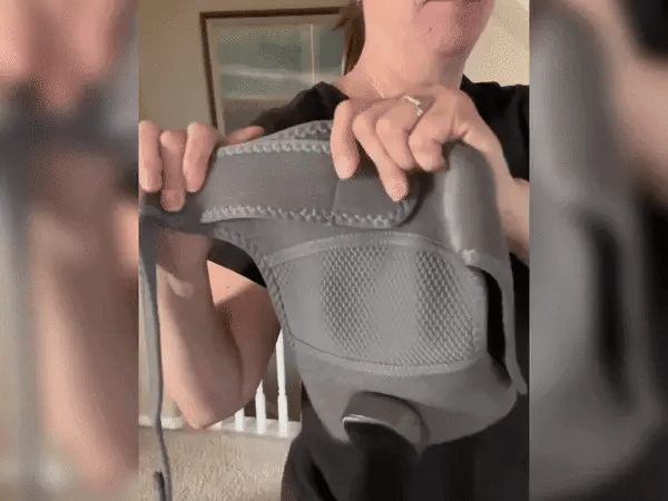 ENFIN :La première brosse intelligente pensée pour les cheveux courts et fins